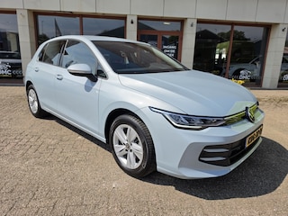 Volkswagen Golf 1.5 eTSI Life Edition