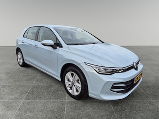 Volkswagen Golf 1.5 eTSI Life Edition