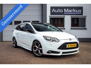 Ford Focus Wagon 2.0 EcoBoost ST-3|Recaro|Camera|Keyless|Leder