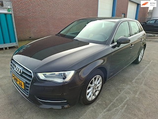 Audi A3 Sportback 1.2 TFSI Attraction Pro Line plus goed onderhouden