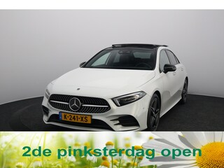Mercedes-Benz A-klasse 200 Business Solution AMG | 7200 KM | Panoramadak | Matrix Led | Sfeerverlichting | Carplay&Android | Camera