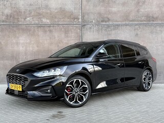 Ford Focus Wagon 1.0 EcoBoost ST Line-X | Navigatie | Full Led | Climate control | 18 inch | APK 07-2027 | Dealer onderhouden |