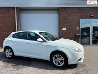 Alfa Romeo Giulietta 1.4 T Distinctive|AIRCO|NIEUWE APK|CRUISE