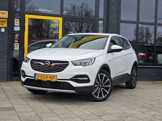 Opel Grandland X 1.2 Turbo| Stoelverwarming | Stuurverwarming | Parkeersensoren | Navi | Tel | Carplay | Android Auto