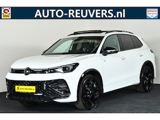 Volkswagen Tiguan 1.5 eTSI R-Line / Panorama / IQ drive / HUD / CarPlay