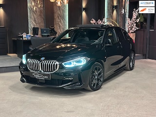 BMW 118i High Executive|M pakket|PANO|SFEERVERL.