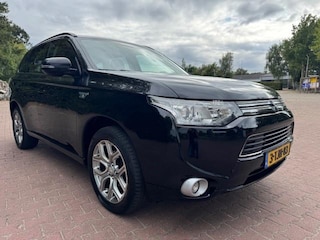 Mitsubishi Outlander 2.0 PHEV INTENSE+/THAAK/HLEER/XENON/NAV/APK