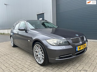 BMW 3-serie Touring 335xi High EXE AUT Lees tekst