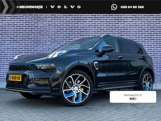 Lynk & Co 01 1.5 | 360 Camera | Panoramadak | Camera | Adaptieve Cruise Control | Elek. Achterklep | Stoelverwarming | Apple Car Play | Trekhaak | Parkeersensoren voor + achter |