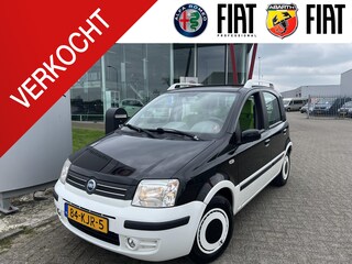 Fiat Panda 1.2 Alessi | Limited Edition | Apple Carplay & Android Auto | Parkeersensoren | Airco