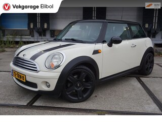 Mini Cooper 1.6 * Airco * Parrot * LM Velgen *