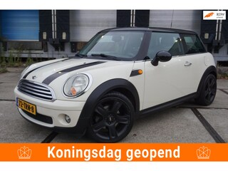 Mini Cooper 1.6 * Airco * Parrot * LM Velgen *