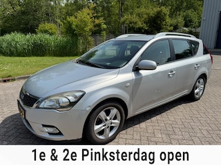 Kia Ceed Cee'd Sporty Wagon 1.4 CVVT Navigator Plus Pack NAVI CRUISE CAMERA TREKHAAK AFNEEMBAAR