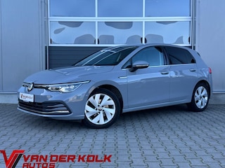 Volkswagen Golf 1.5 eTSI Style | Digital Cockpit | LED | Camera | CarPlay | Adaptive Cruise | Navigatie | Stoelverwarming | Climate