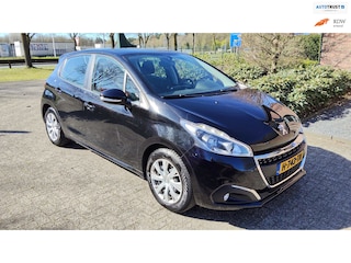 Peugeot 208 1.2 5Drs.,Zwart , Stoelverw. ,D.Riem = vervangen