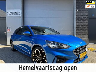 Ford Focus 1.0 EcoBoost ST Line Business [ Dealer OH | Keyless | B&O | Grootlichtassistent | Dodehoek detector]