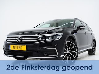 Volkswagen Passat Variant 1.4 TSI PHEV GTE | Panoramadak | Massage | Camera | Virtual | Keyless | Adaptive Cruise | Carplay