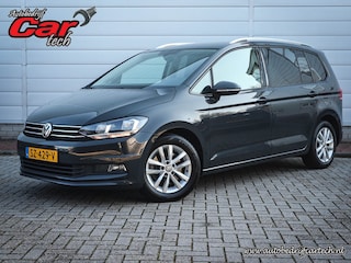 Volkswagen Touran 1.2 TSI Comfortline Edition 7p | Clima | Cruise | Navi | Panoramadak | Stoelverwarming | Trekhaak | Lichtmetaal | Allseason | Pdc | Camera |