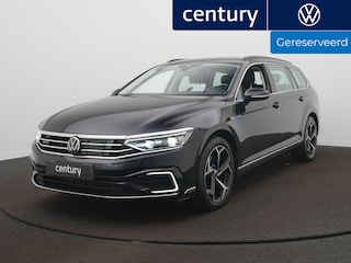 Volkswagen Passat Variant 1.4 TSI PHEV GTE Business - Panoramadak - Side Assist - Navi - 360 Camera