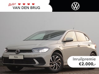 Volkswagen Polo Life Edition 1.0 TSI 70 kW / 95 PK Hatchback 5 ver Camera | LED | Parkeersensoren | 15 inch LMV |
