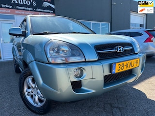 Hyundai Tucson 2.0i Style Supreme van 2de Eigenaar met leer en cruise controle en parkeersensoren en airco