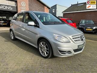 Mercedes-Benz B-klasse 180 Blue Efficiency. Business Class. Airco. Navi. Trekhaak.