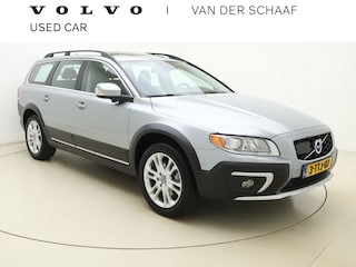 Volvo XC70 T5 245pk Automaat Nordic+ / Schuif-/kanteldak / Adapt. Cruise / BLIS / Elektr. Stoelen / Xenon / Keyless / Leder / Stoelverwarming / Afn. Trekhaak /