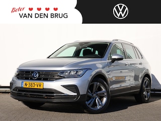 Volkswagen Tiguan 1.5 TSI Life Business 130 pk | Trekhaak | Ergo-Stoelen | Stoel- en stuurverwarming | Camera | Keyless | 19 inch Velgen | Navigatie | Elektr. Achterklep