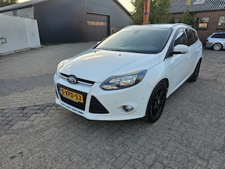 Ford Focus Wagon 1.0 EcoB. Edit. Plus,Apk,Nap,Airco,Trekhaak,Navi,