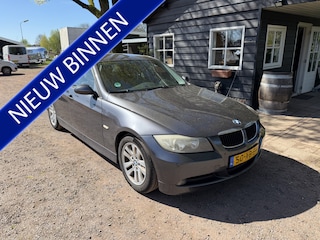 BMW 3-serie Touring 320i Business Line