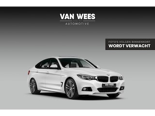 BMW 3-serie GT 320i High Executive M-sport | NL auto | Facelift | Carplay | Sportstoelen | Memory | Panoramadak | 19 inch | Spiegelpakket | Climate control | PDC | Navigatie