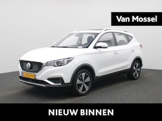 MG ZS EV Luxury 45 kWh | Panoramadak | Camera | Lederen Bekleding | Navigatie | Stoelverwarming |