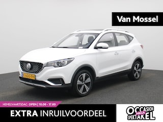 MG ZS EV Luxury 45 kWh | Panoramadak | Camera | Lederen Bekleding | Navigatie | Stoelverwarming |