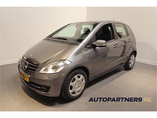 Mercedes-Benz A-klasse 180 BlueEFFICIENCY Business Class - Stoelverwarming - Leder - Trekhaak