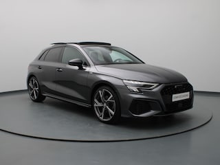 Audi A3 Sportback 35 TFSI S edition 150pk Cruise | Climate | Parkeersens. v+a | Stoelverw. | Panoramadak