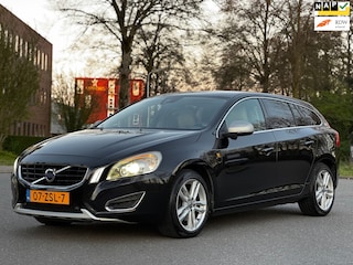 Volvo V60 1.6 T3 Summum|XENON|6BAK|NAVI|MEMORIE|150PK