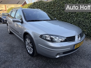 Renault Laguna Grand Tour 2.0-16V Tech Line Automaat | Xenon | Navi | Autom. Airco | Cruise Control | LMV | PDC | Half Leer | Sportstoelen | Nieuwe APK!
