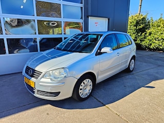 Volkswagen Polo 1.4-16V Optive 5-deurs airco