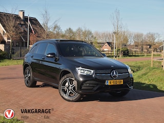 Mercedes-Benz GLC 300e 4MATIC Business Solution AMG | Panoramadak | Trekhaak | 360 Camera | Sfeerverlichting | Burmester |