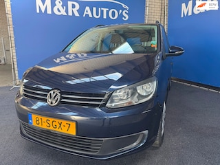 Volkswagen Touran 1.2 TSI Trendline Bluemotion 7p. Nieuwe APK