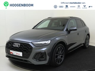 Audi Q5 55 TFSI e S edition Competition | Panoramadak | Luchtvering | Trekhaak | LED matrix verlichting | Adaptieve cruise control | Navigatie Plus | Dodehoek detectie | Keyless |