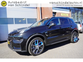 Lynk & Co 01 1.5 261PK! ORIGINEEL NEDERLANDS! ZWARTE HEMEL! PANORAMADAK 6,6KWH LADEN 20INCH ADAPTIEVE CRUISE ANDROID-APPLECARPLAY NAVI STOELVERWARMING CLIMA PDC V+A ENZ....