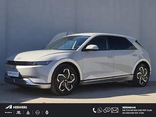 Hyundai Ioniq 5 Lounge 77.4 kWh / SOH 100% / Fabrieksgarantie tot 02-2028 / Dealer onderhouden / CCS snellader / 1.600 kg trekgewicht / WLTP 507 km / HUD / Camera 360° / Navigatie / Apple Carplay Android / BOSE / Elektrische achterklep / Stuur- Stoel & Achterbank verwarming /