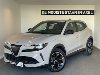 Alfa Romeo Junior Elettrica 54 kWh