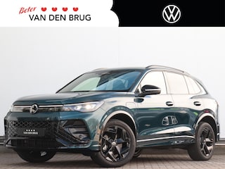 Volkswagen Tiguan 1.5 eHybrid R-Line Edition | Adaptief onderstel | Wegklapbare trekhaak | Stuur- + Stoelverwarming voor & achter | Voorruitverwarming | 360° camera |
