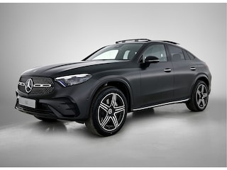 Mercedes-Benz GLC 300 e 4MATIC Sport Edition | Premium | Winterpakket | Nightpakket | Treeplanken in aluminiumlook | Trekhaak | Stoelventilatie/- verwarming | AMG spoiler | Panoramaschuifdak |
