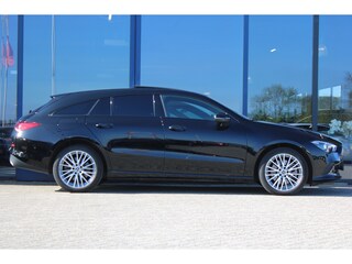 Mercedes-Benz CLA Shooting Brake 250e AUT8 Luxury Line PANORAMADAK LEDER NIGHT PAKKET SFEER 18''