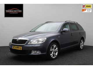 Skoda Octavia Combi 1.8 TSI Laurin & Klement 2011 | Schuif Kantel Dak | Elektrische Memory Stoelen | Stuurwiel Bediening | Cruise Control | Trekhaak | Navigatie | Boekjes | 2 Sleutels | Lichtmetalen Velgen
