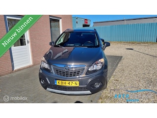 Opel Mokka 1.4 T Cosmo sportvelgen ,140 pk , stuurverwarming , stoelverwarming,