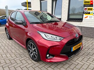 Toyota Yaris 1.5 Hybrid Executive / Head Up / Navigatie / Cruise Controle / Climate Controle / Camera / PDC V+A / Telefoon